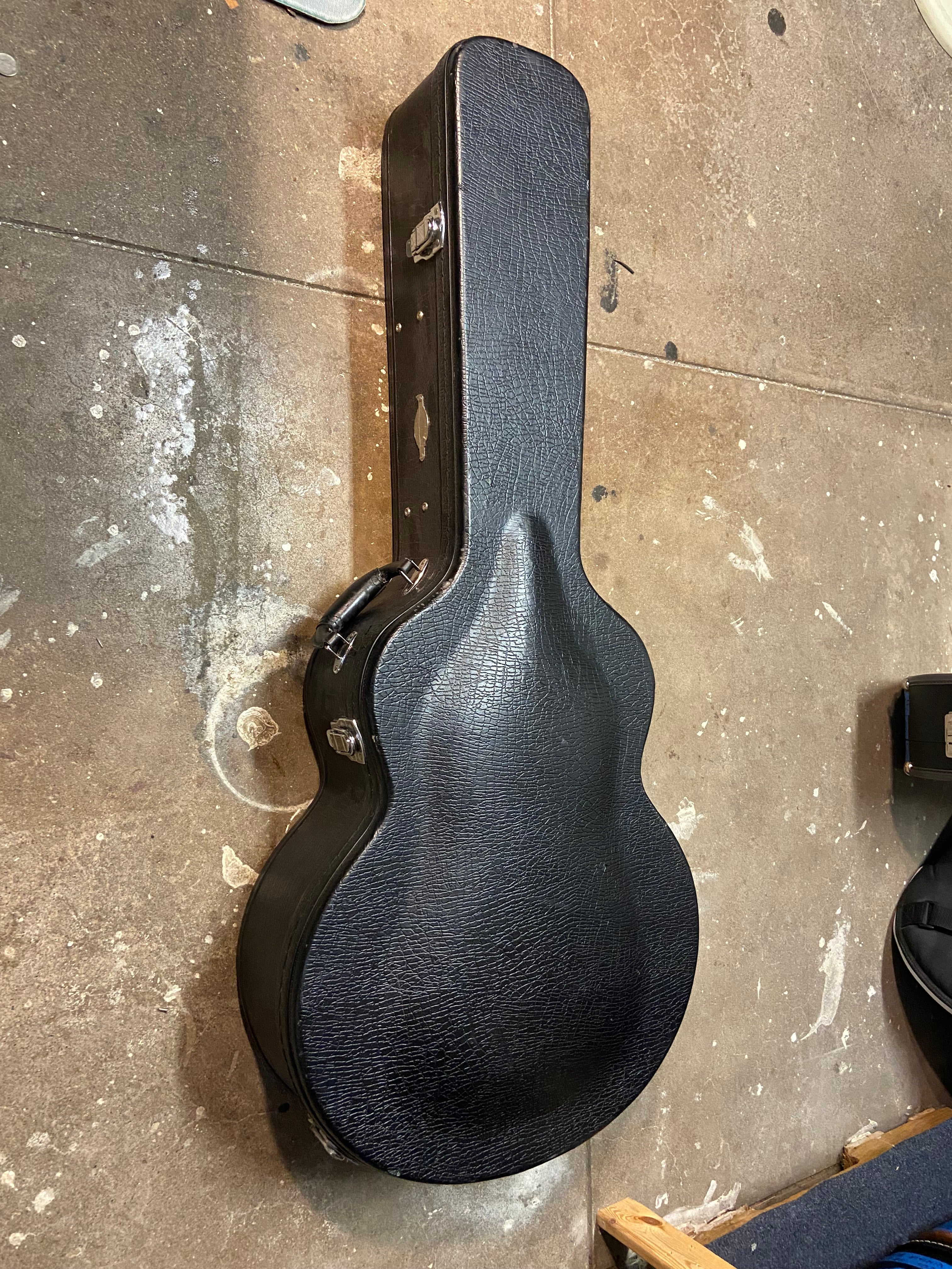 Taylor 2000 Custom Lefty - Image 10