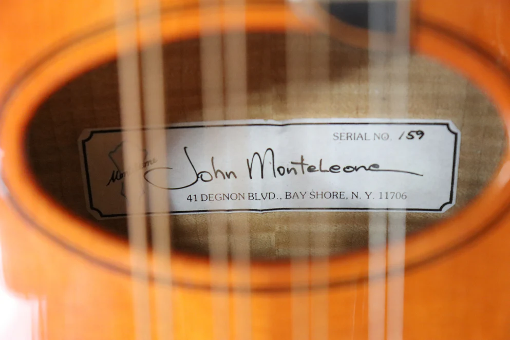 Monteleone 1992 Mandola Round Sound Hole, made for Elizabeth Taylor #159 - Image 3