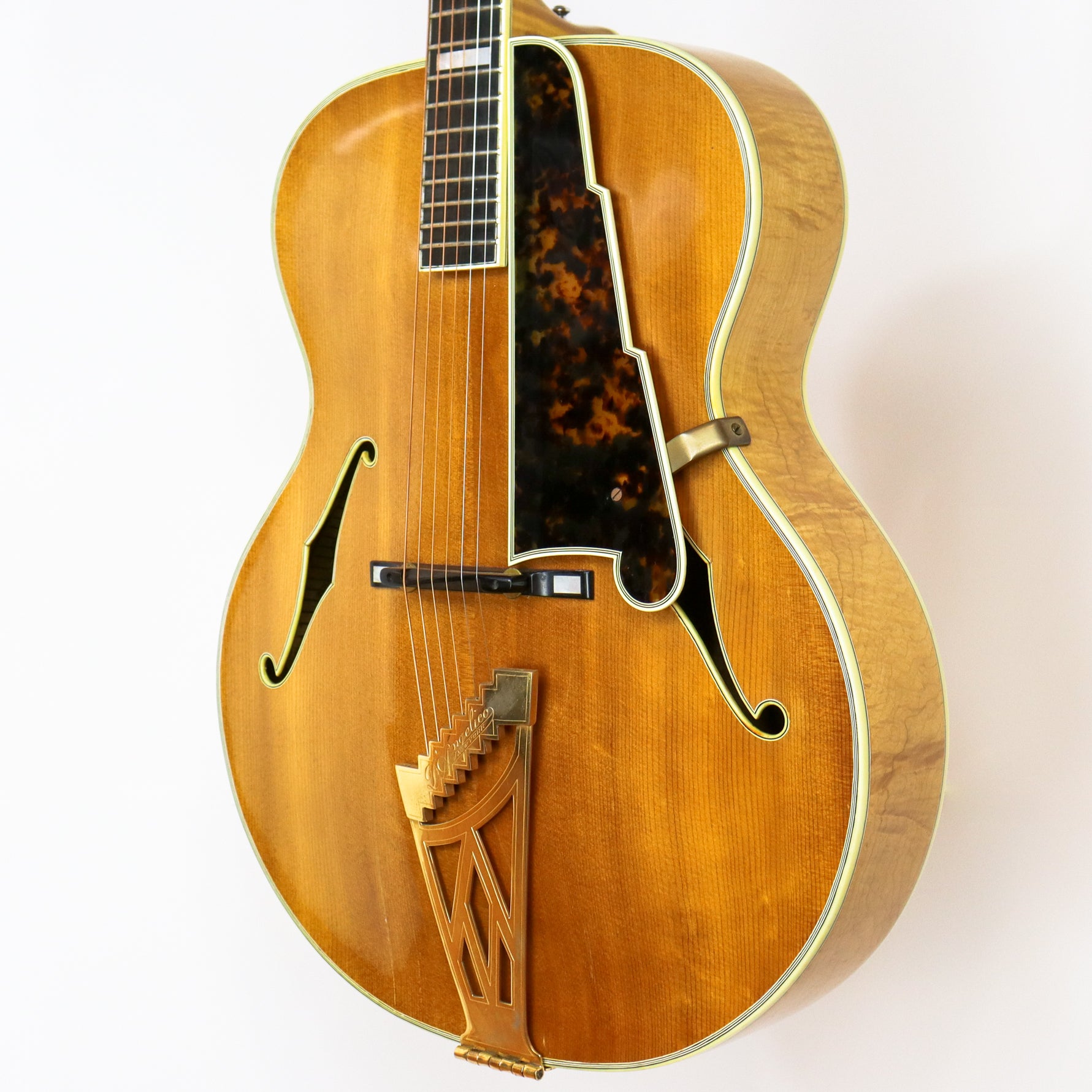 D'Angelico 1957 New Yorker Blonde 18" SN# 2039 with Hardshell Case - Image 3