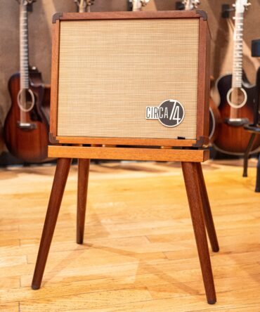 Circa 74 Acoustic Guitar/Vocal amplifier