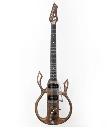 C-AM Guitars #000215 w/hardshell case